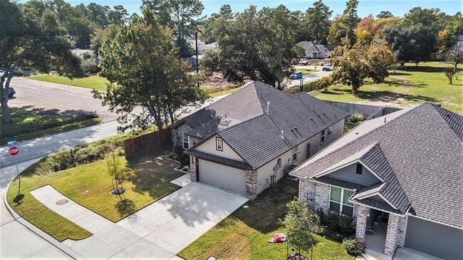 Building Photo - 903 Acorn Trail Pl