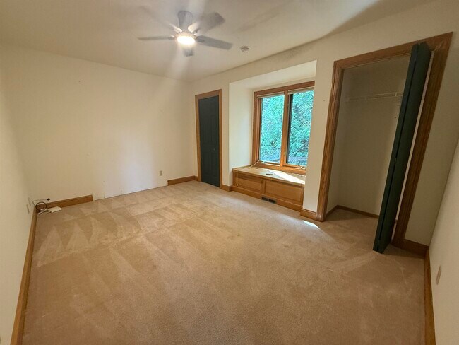 Building Photo - 125 Cogan Dr