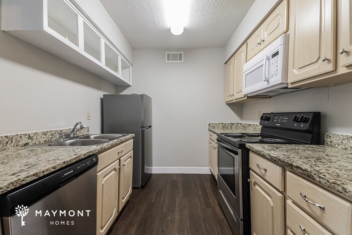 Building Photo - 4421 Westminster Dr