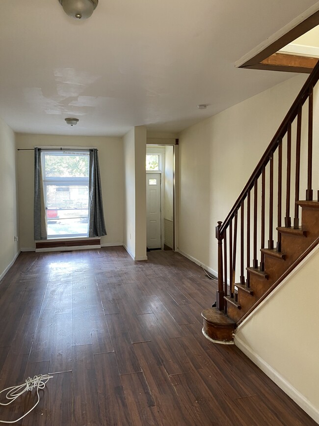 Living room - 1319 Herkimer St