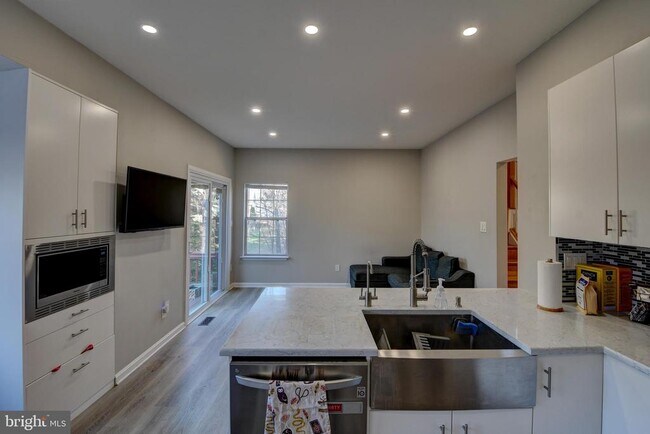 Building Photo - 13020 Quartz Ln