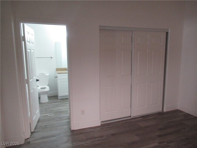 Building Photo - 5125 W Reno Ave