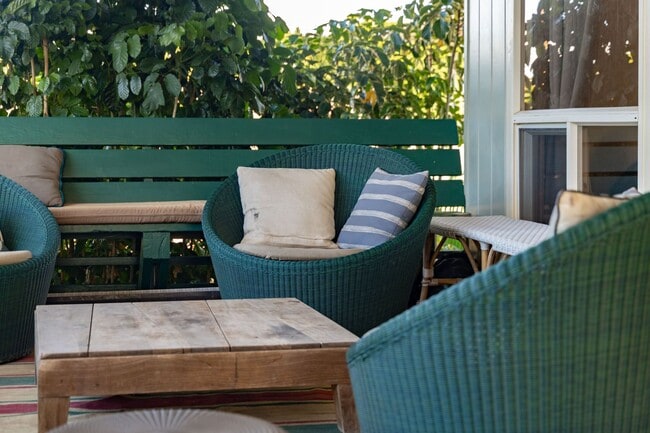 Building Photo - 59-018 Holawa St