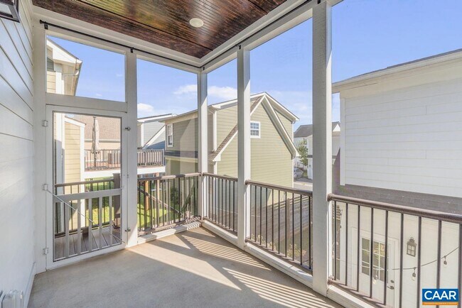 Building Photo - 1160 Colbert St