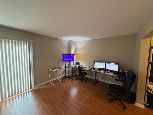 Building Photo - 7 Lenape Ln