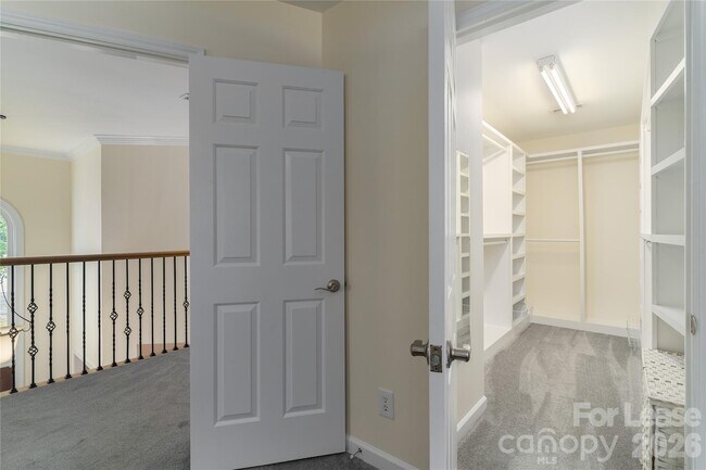 Building Photo - 16647 Greenfarm Rd