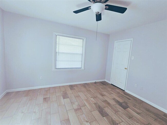 Building Photo - 118 Pompano Ave