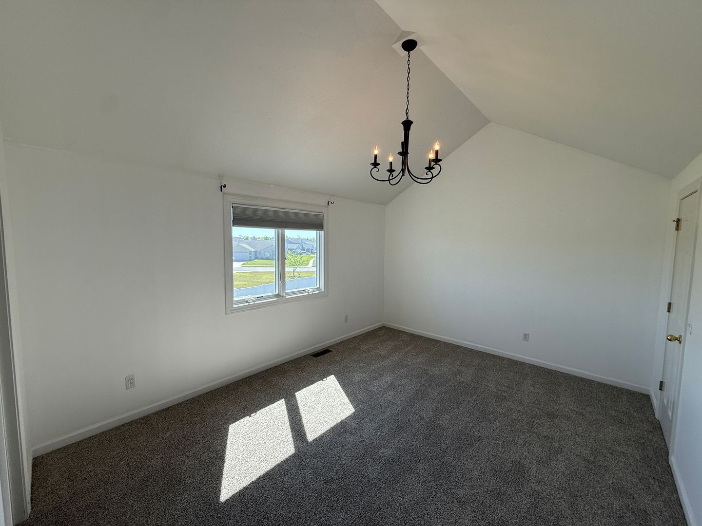 Building Photo - 611 River Rock Pass