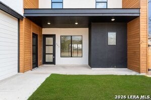 Building Photo - 302 Bank St