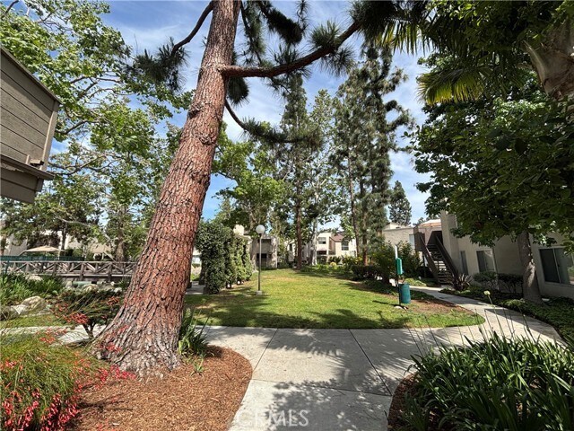 Building Photo - 1350 Cabrillo Park Dr