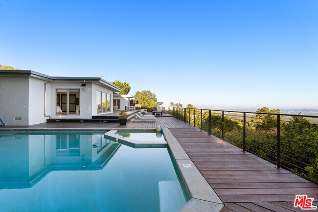 Building Photo - 10134 Angelo View Dr