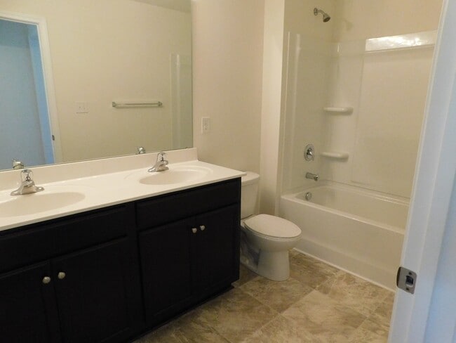 Building Photo - Brand New! 4 bed, 2.5 bath