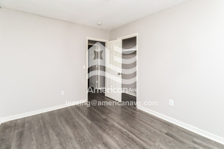 Building Photo - 5341 Brookhollow Dr