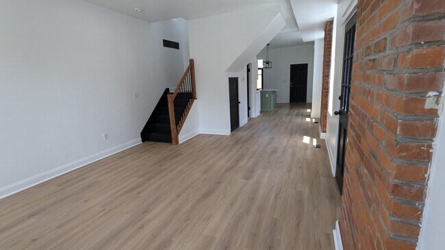 Building Photo - 3834 Wisconsin Ave