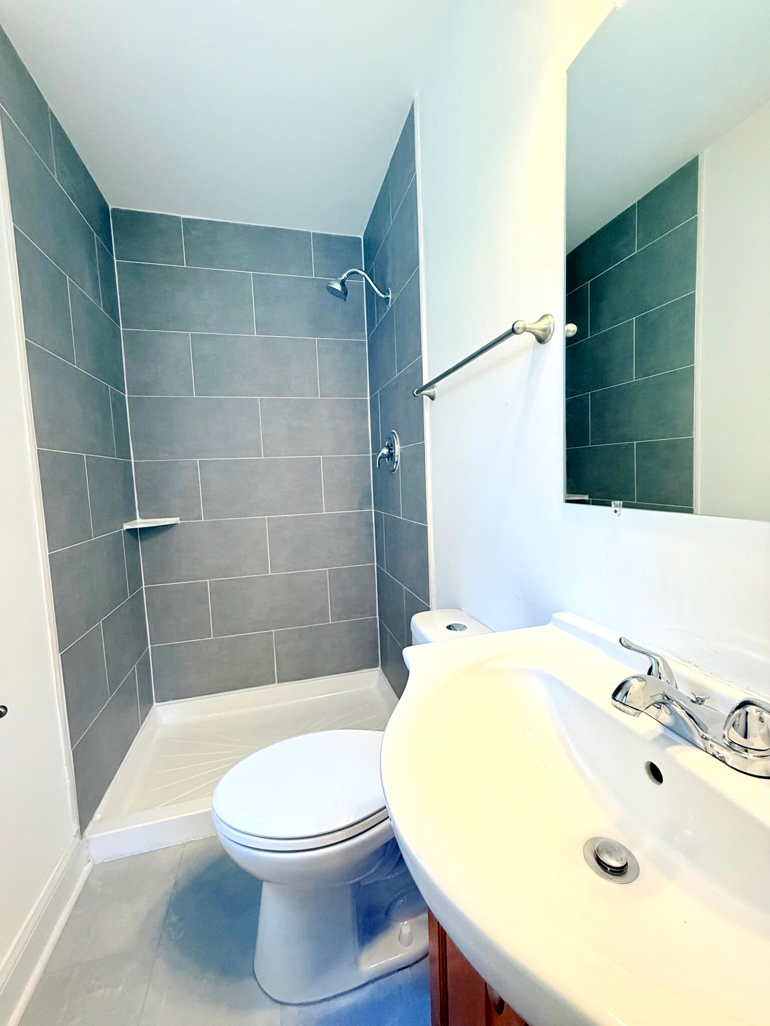 Main - Hall Full Bath - 17624 Wheat Fall Dr