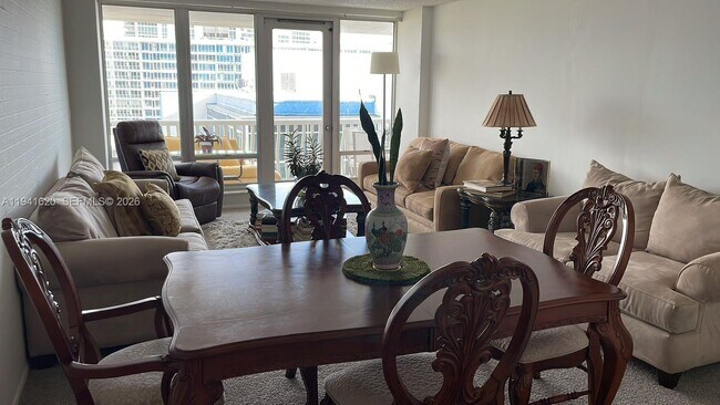 Building Photo - 4020 Galt Ocean Dr