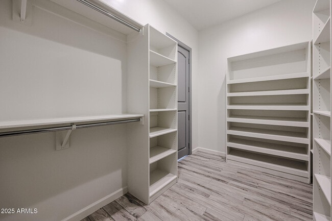 Building Photo - 14914 E Zapata Dr