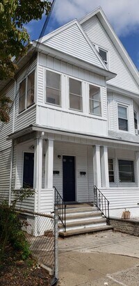 Building Photo - 76 Cleveland Ave