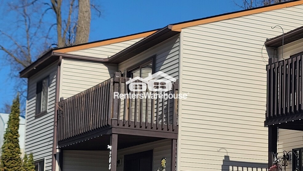 Building Photo - 208 S Winter St