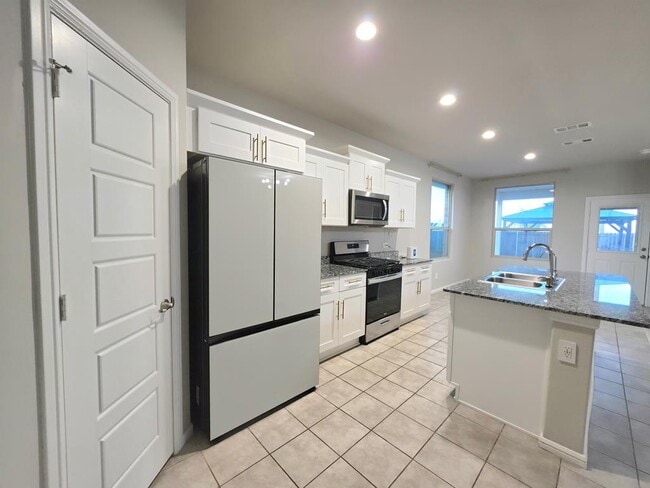 Building Photo - 6308 Polo Grounds Ct