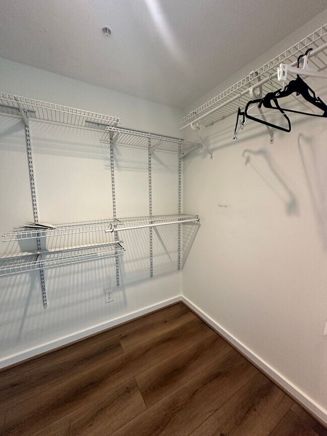 Building Photo - Breathtaking Cathedral Views!