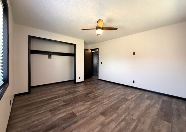 Building Photo - Beautifully Remodeled West Side Home | 3 Bedroom + Finished Basement Space