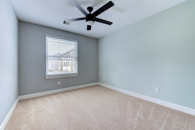 Building Photo - 1811 Wichita St