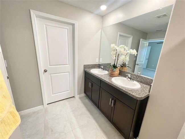 Building Photo - 7104 Amelia Cove Ct