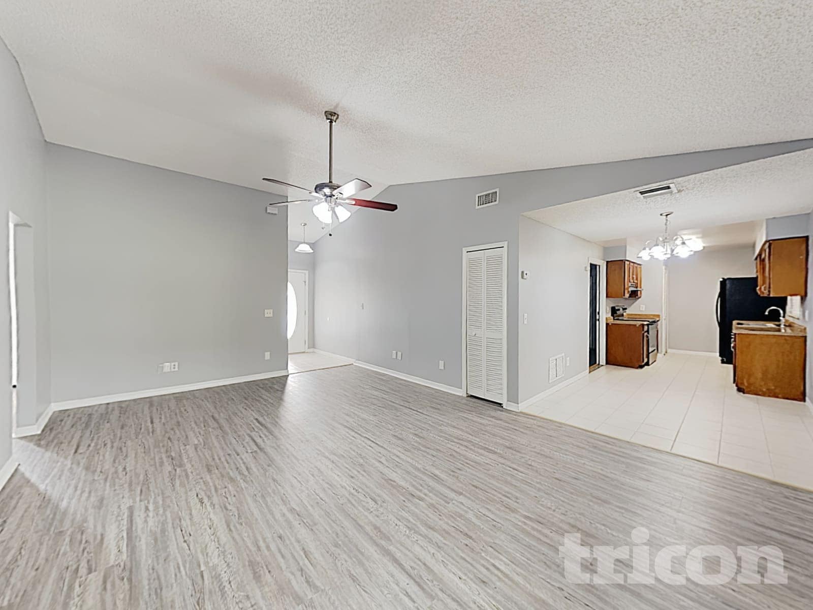 Building Photo - 6427 Undine Way