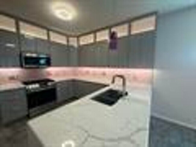 Building Photo - One of a kind 3 Bedroom 4 Bathroom Home next to the Meadows Park in Dakota Dunes SD!