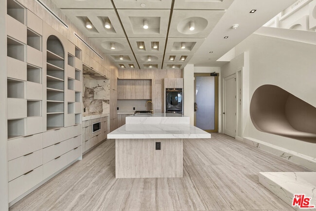 Building Photo - 1021 N Ogden Dr