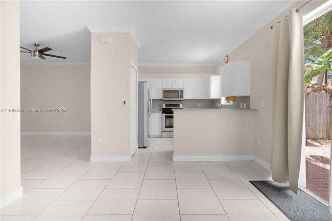 Building Photo - 12395 SW 125th Terrace