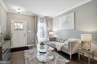 Building Photo - 1215 Benjamin Dr