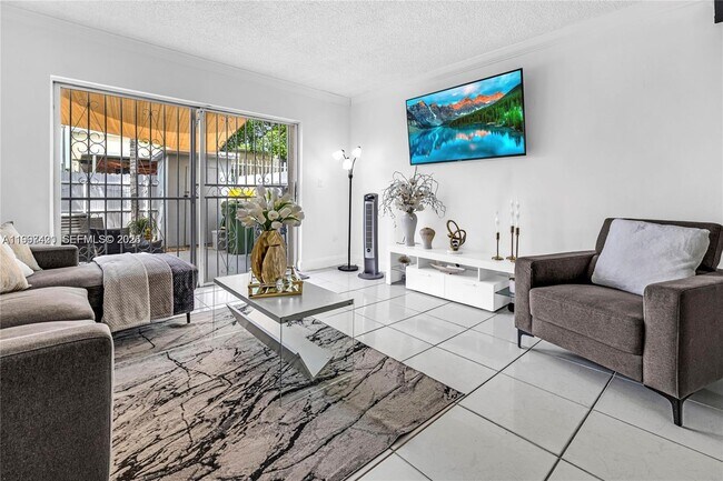 Building Photo - 1675 W 57th St