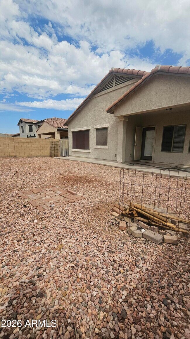 Building Photo - 9915 W Wier Ave