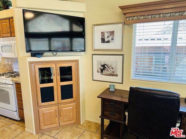 Building Photo - 69333 E Palm Canyon Dr