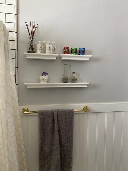 Bathroom - 1505 Russell St