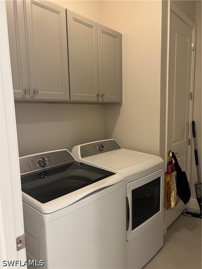 Building Photo - 2653 Seychelles Cir