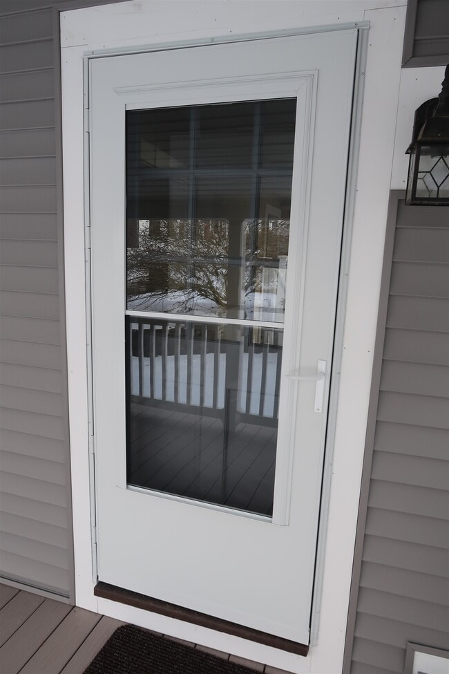 Building Photo - 5 Green St