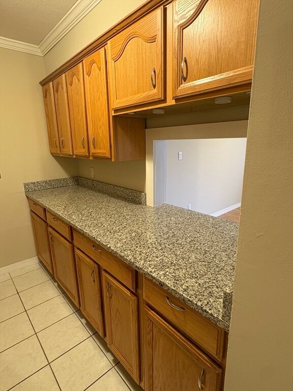 Building Photo - 10 Longwood Dr