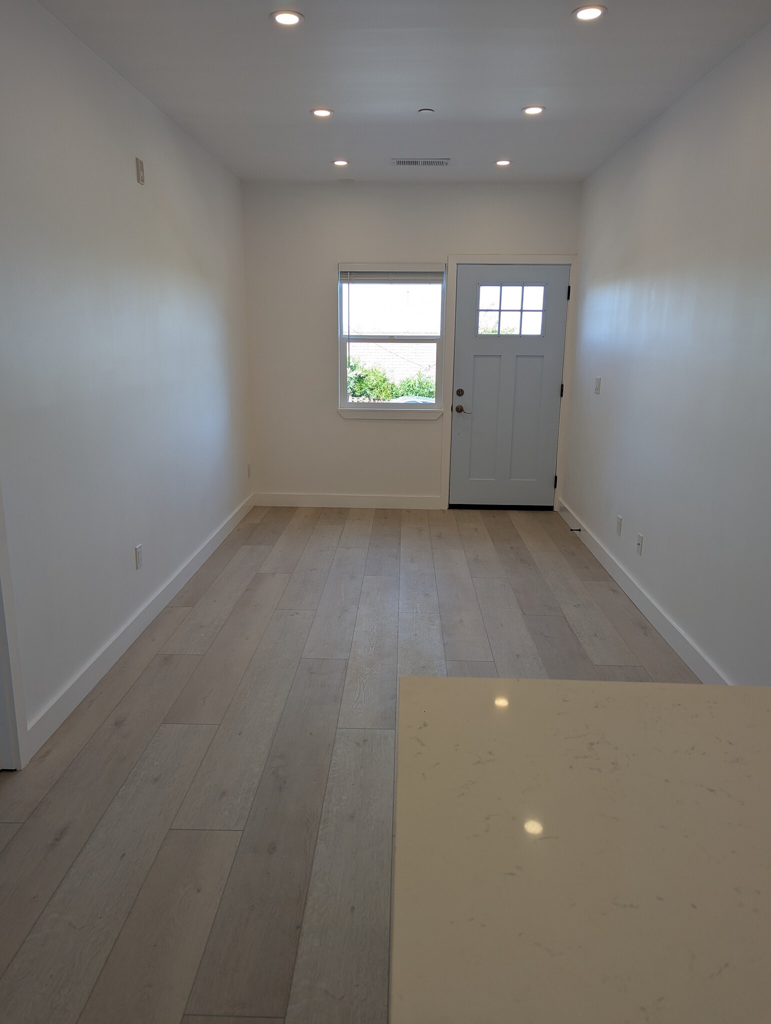 Building Photo - 61 Madera Avenue