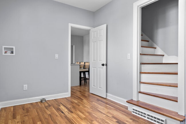 Building Photo - 7 Devotion Rd