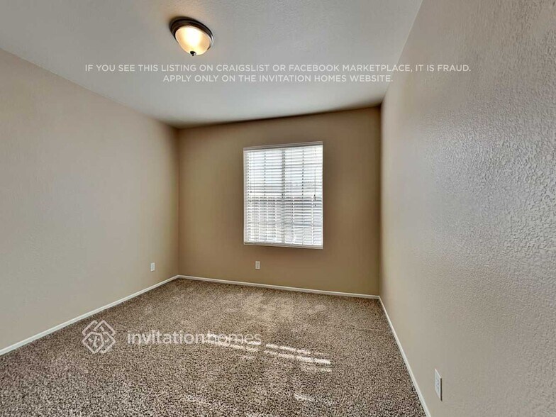 Building Photo - 2124 Desert Peak Rd