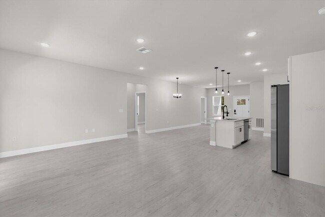 Building Photo - 15782 SW 52nd Ave Rd