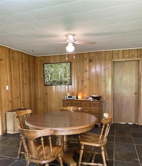 Building Photo - 210 S Bird St