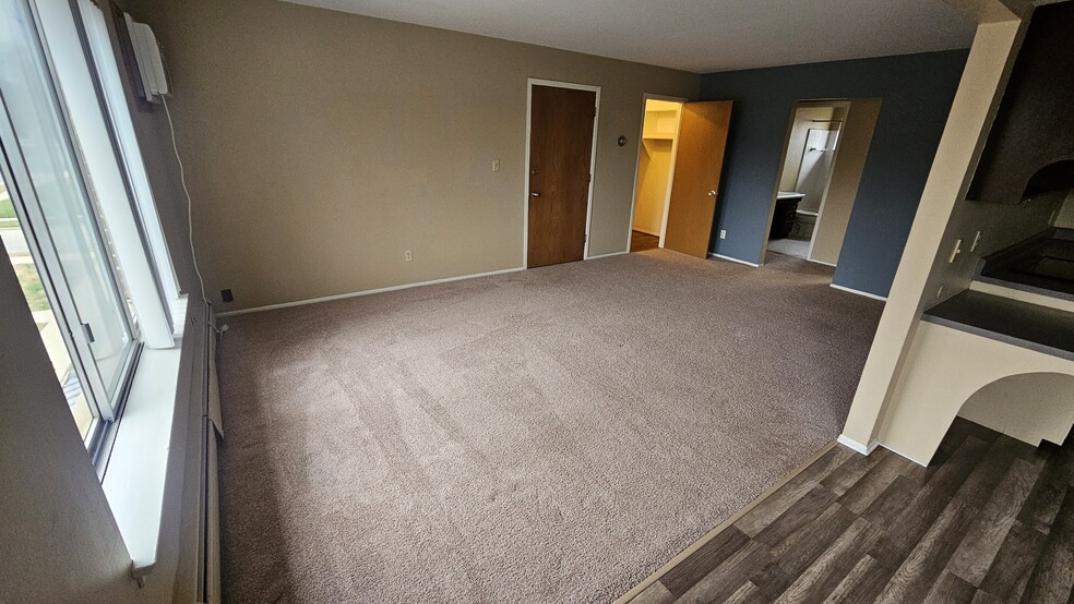 Building Photo - 115 Campbell St