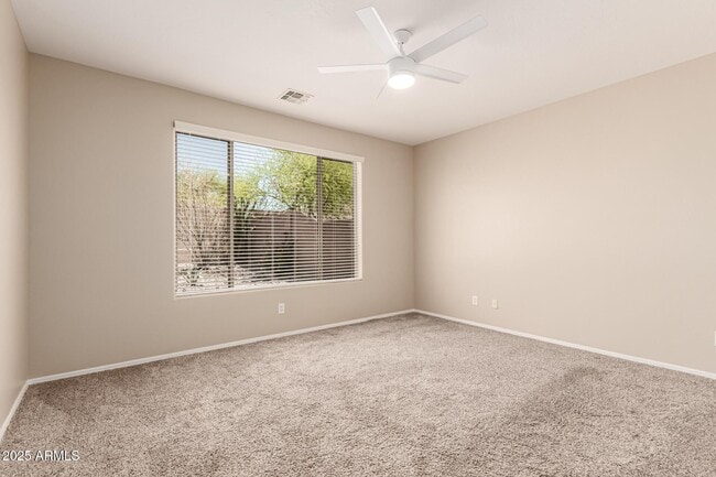 Building Photo - 1744 W Turtle Hill Dr