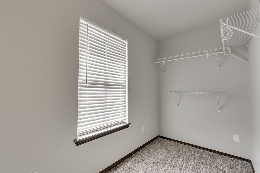 Bonus Room Closet - 19120 Summer Grove Ave