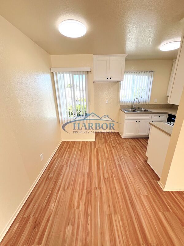 Building Photo - 4567 W 159th St