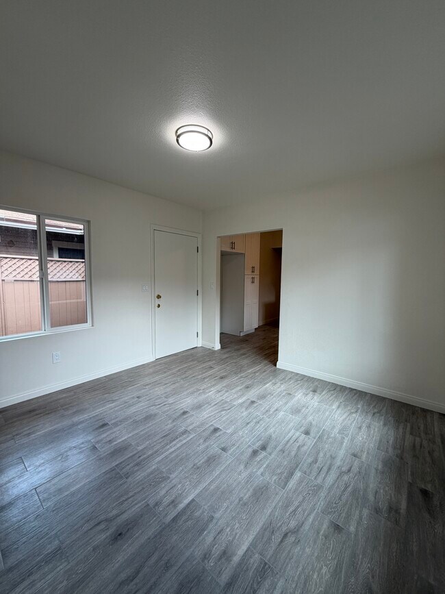 Living Room - 223 E Colorado Blvd